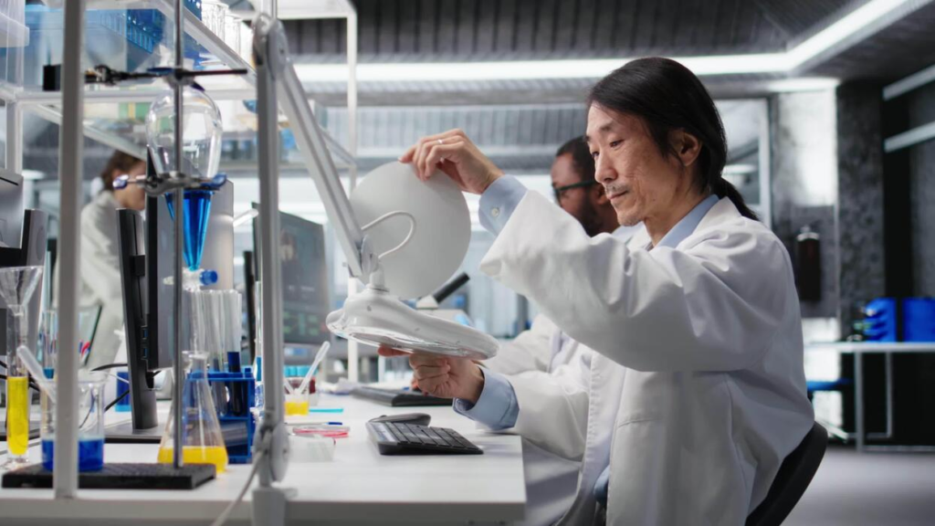 Analyse van GBL hoogwaardige kwaliteit vloeistof in een professionele laboratoriumomgeving